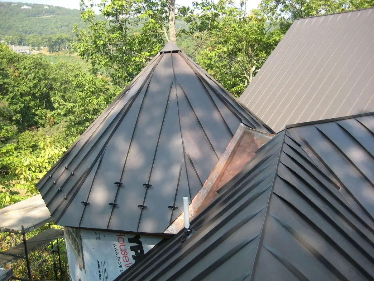 Professional Roof Tarp Installation by Craftsman Roofing in Central Rockville